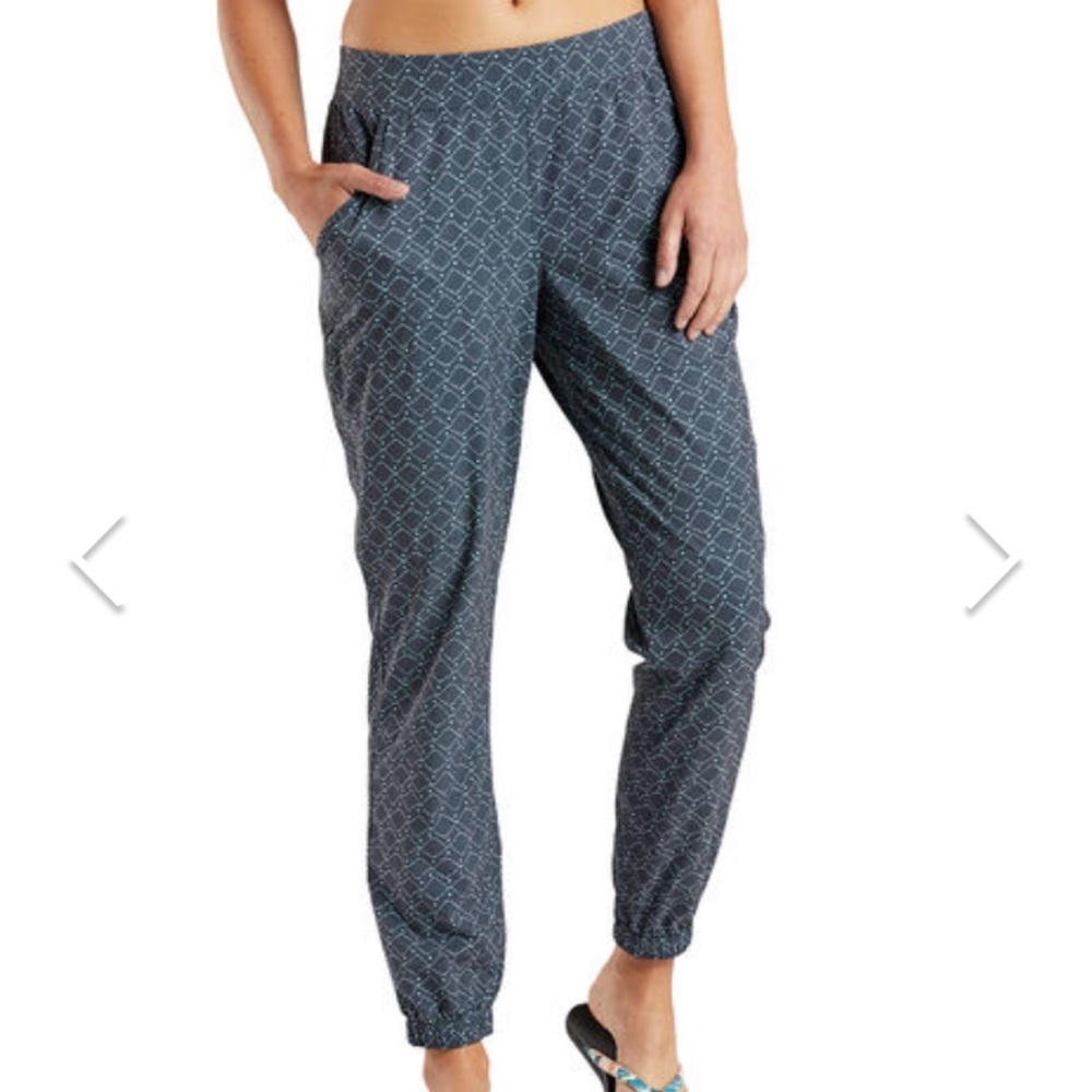 EUC Title Nine Duantless Joggers